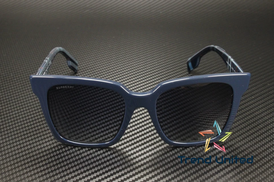 Gafas de sol para mujer BURBERRY BE4335 39884L azul arce degradado 53 mm Foto 3 de 4