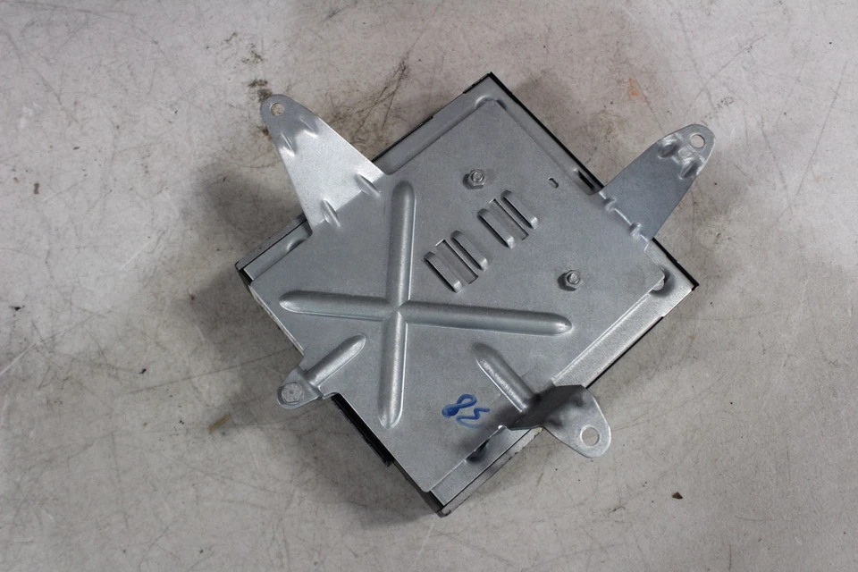 Amplificador de áudio BMW X3 2007-2010 #093299-46D - Imagem 2 de 2