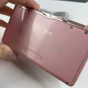 Nintendo 3DS Handheld Video Game Console Pink CTR-001 (USA) W Charger