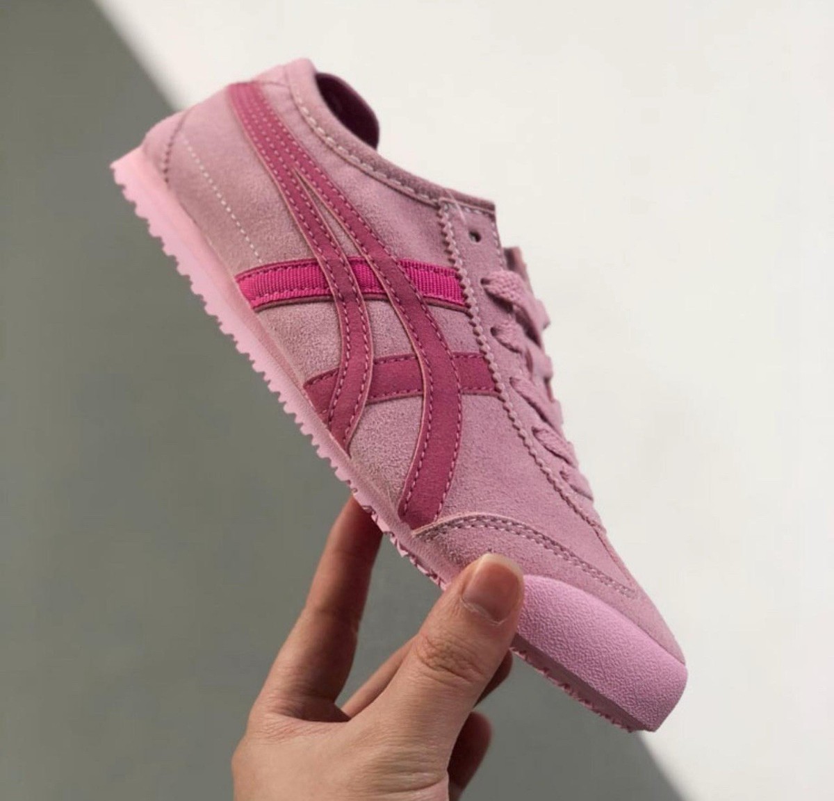 ◆正規品◆ONITSUKA TIGER MEXICO 66 DELUXE PINK(W)◆関税込◆ US Women's 7.5 Mens 5 Onitsuka Tiger MEXICO 66 Pink Suede