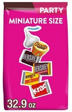 HERSHEY'S and REESE'S Miniatures Assorted Chocolate Candy Party Pack, 32.9 oz