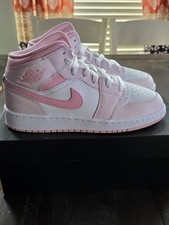 Nike Air Jordan 1 Mid Pearl Pink White GS DQ8423-600 New. Size 5Y