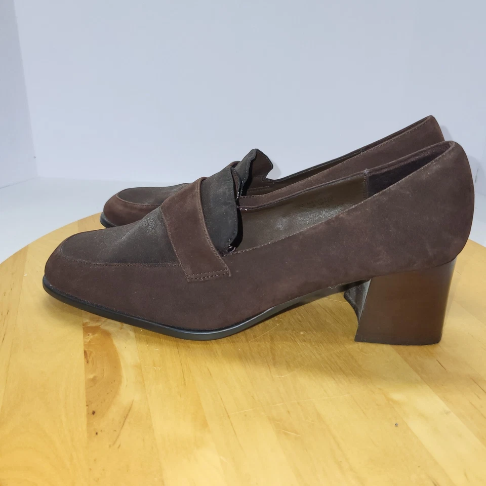 Zapatos de vestir para mujer Aerosoles talla 7,5 marrón gamuza con tela negra 2" tacón bloque Foto 2 de 4