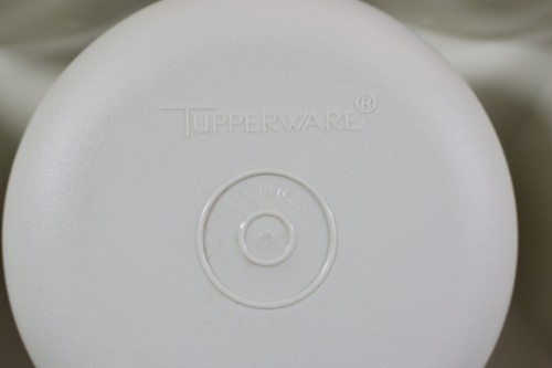 Vintage 1 set Tupperware Veggie Dip Tray w/lid 14x3.3 inches light cream color - Picture 5 of 10