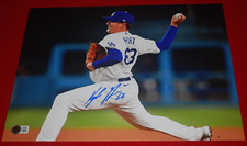 KYLE HURT LA DODGERS Signed 11X14 Photo BECKETT COA 1W760805