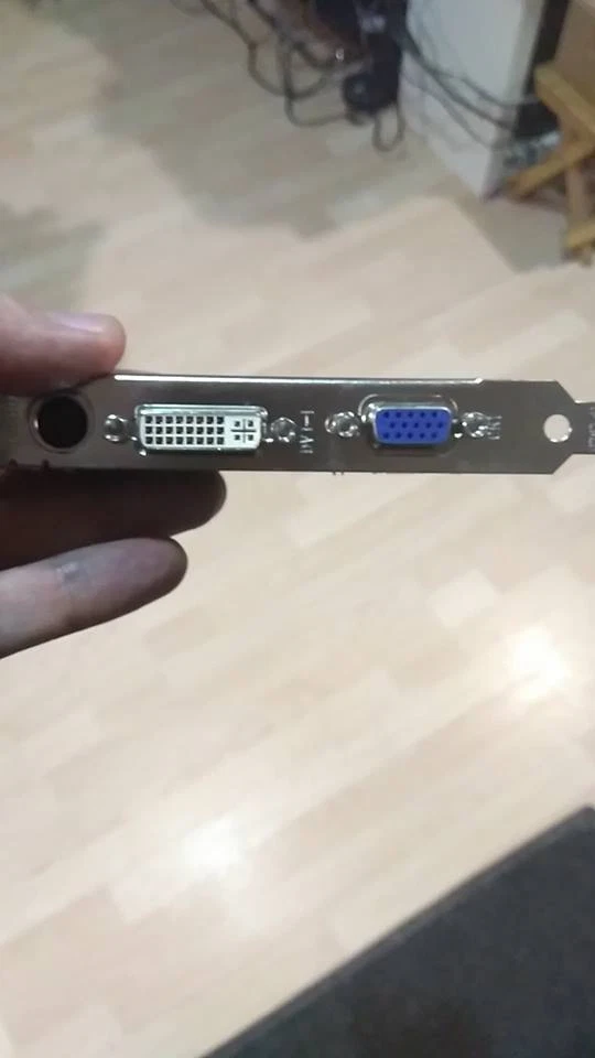 MSI NX6200AX 256MB DDR2 AGP8X RARE !!! - Image 3 of 4