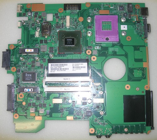 Original Fujitsu-Siemens Notebook Motherboard Z17M 3.0 für Esprimo Mobile V6555