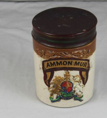 Keramik , Steingut o.ä. Dose , Topf mit Blech Deckel - Ammon Mur