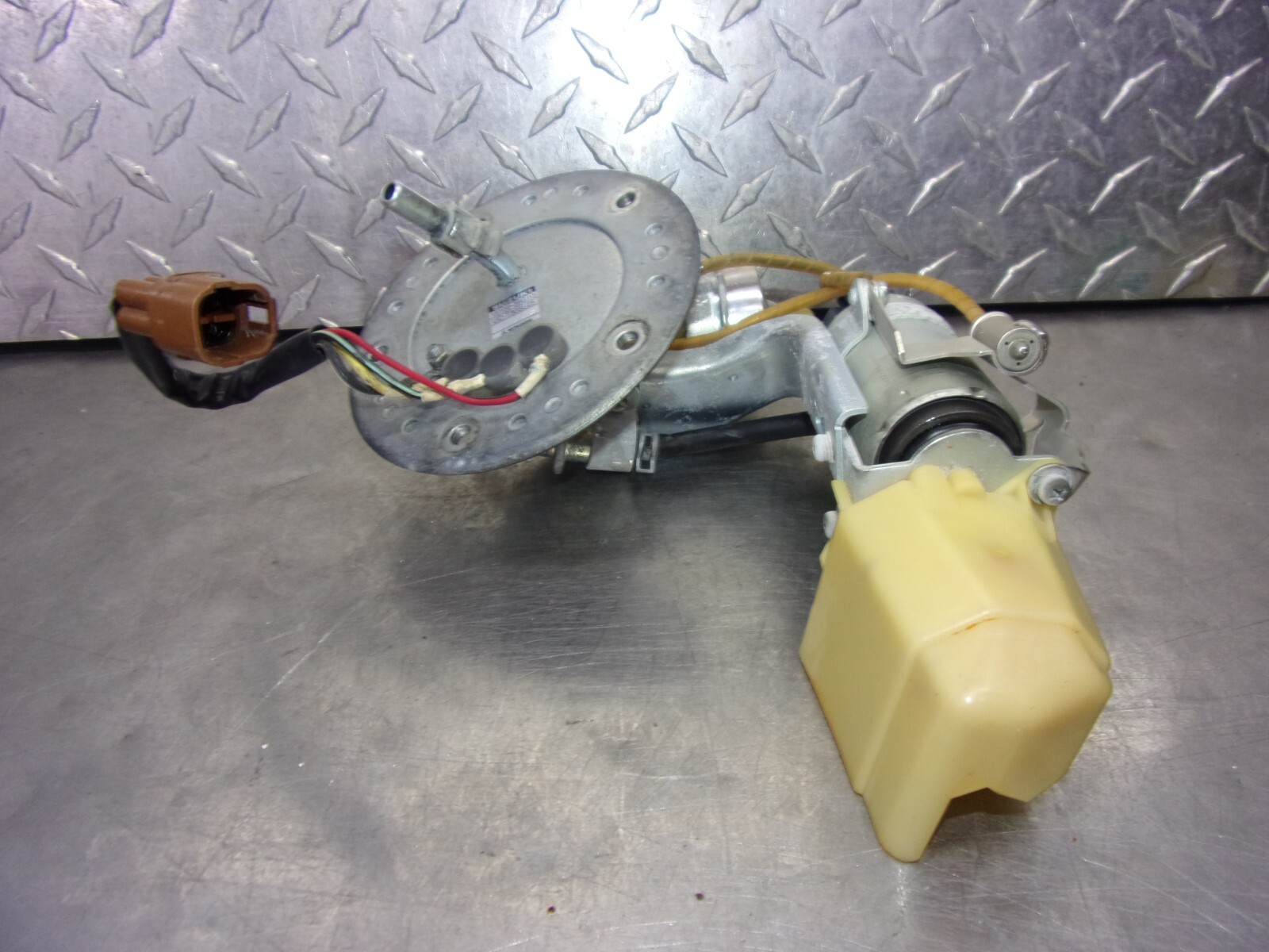 840 A SUZUKI BOULEVARD MARAUDER VZ800 M50 2008 OEM FUEL PUMP eBay