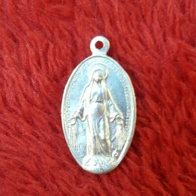 UNSERE DAME DER WUNDERSAMEN Medaille christlich klein 20 mm Maria Himmelskönigin Anhänger
