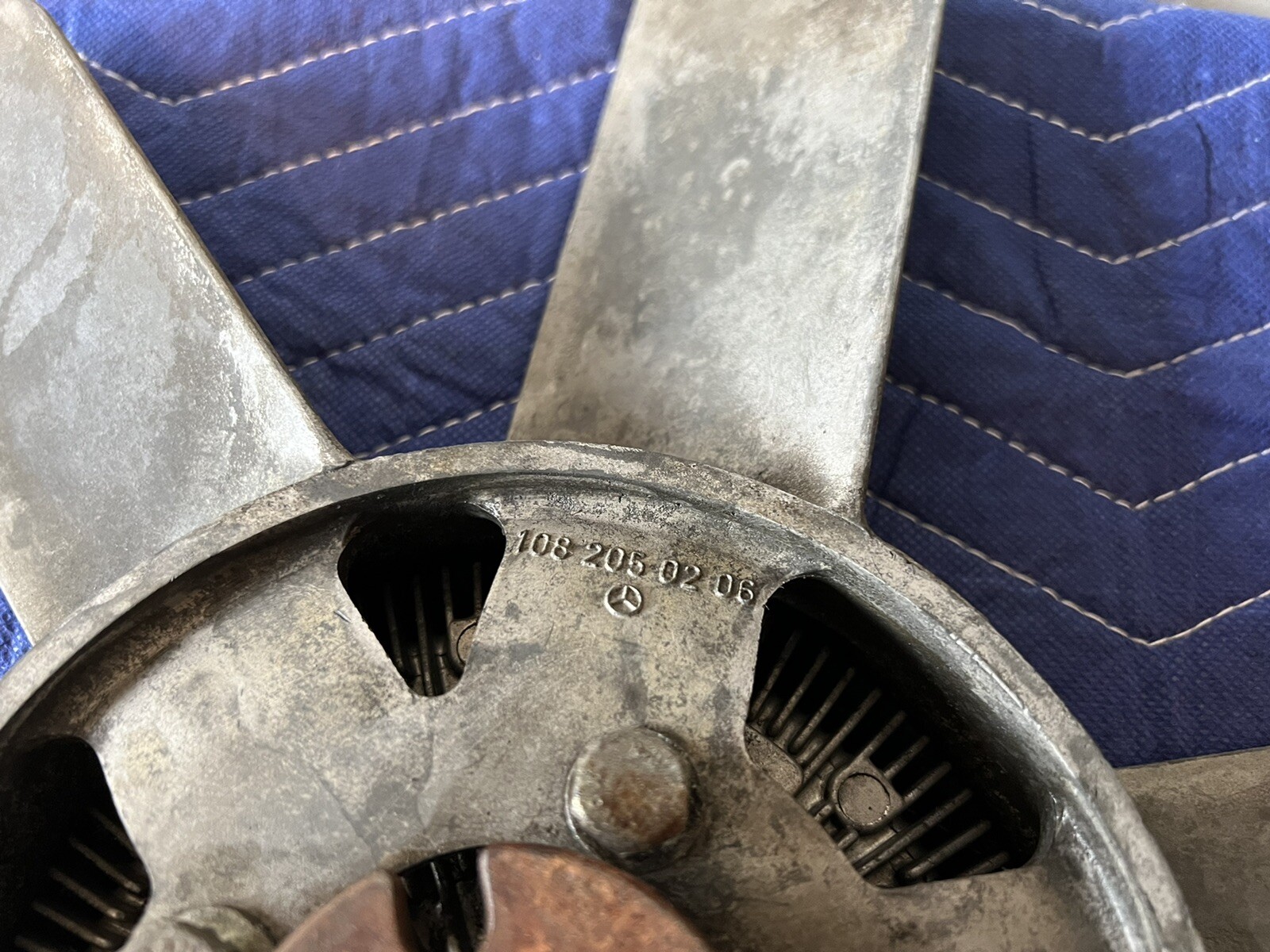 Genuine Mercedes W108 W109 Engine Cooling Fan Radiator Visco  