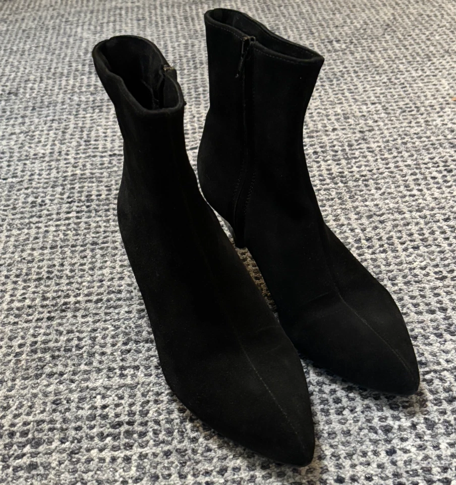 Botines puntiagudos de gamuza La Canadienne Dorothy, para mujer, talla 8,5, negros, usados dos veces Foto 4 de 4