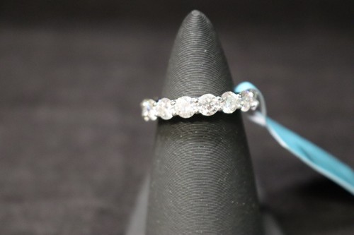 925 Moissanite Ring size 6