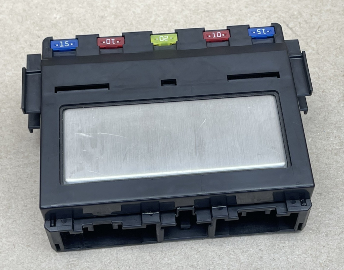 06-11 LEXUS IS250C MULTIPLEX BODY NETWORK CONTROL COMPUTER MODULE 89211-53010
