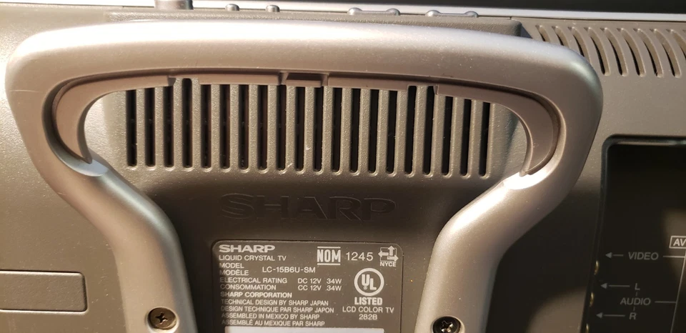 Sharp Aquos 15-inch LCD TV LC-15B6U Tested/Working Retro Gaming (No Remote) - Image 4 of 4