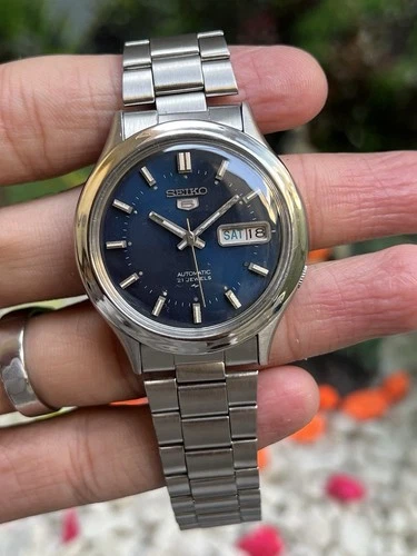 Vintage Seiko 5 Automatic 7019-8070 21 jewels Day/Date, for Men,s Wrist Watch