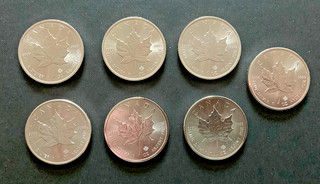 7 x 1oz silver coins Canadian Maple Leaf 2017
