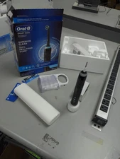 Oral-B Smart 5000 Electric Toothbrush with Bluetooth – Black - Open-Box