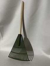 Mini Rake Back Scratch Scratcher 24 Inch Long with Wood Handle Hammer Axe
