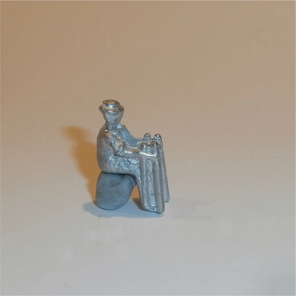 Matchbox Lesney King Size K  8 c Traxcavator Driver Moko Caterpillar - Image 2 of 4