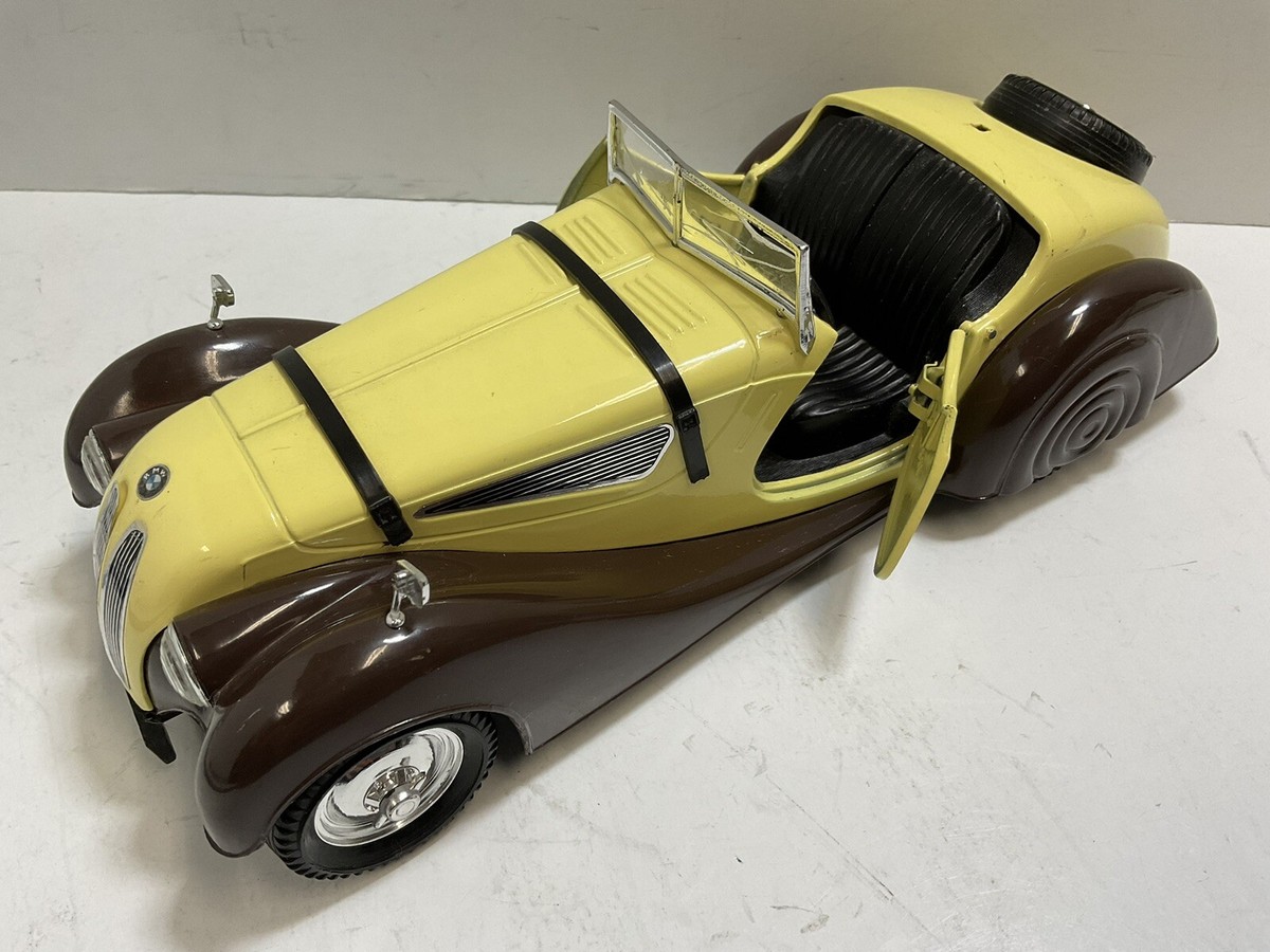 Polistil BMW 328 TG5 Scale 1:16 Cracked Windshield 9” X 4” X 2.5