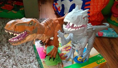comprar indominus rex hasbro