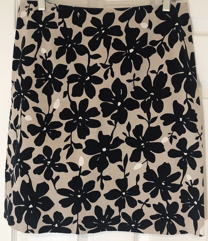 Geoffrey Beene Sport Stretch Straight Pencil Skirt Size 8 Black & Tan Floral 