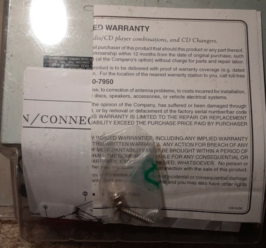 Car Cassette  deck Audiovox 1998 Car Cassette Player used read description