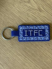 Porte-clés fait main point de croix complet et perles Ipswich Town Football Club