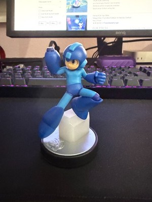 Nintendo Switch Fate of Gear & Amiibo Rockman Megaman 11 Figur
