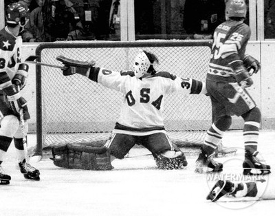 1980 JIM CRAIG 8x10 Olympic Hockey Photo Picture  Soviet Union On Ice Miracle J7