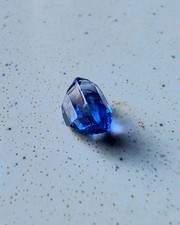 Kashmir Sapphire SSEF Certified Loose Gemstone - Unheated Oval Cut - 1.367 Carat