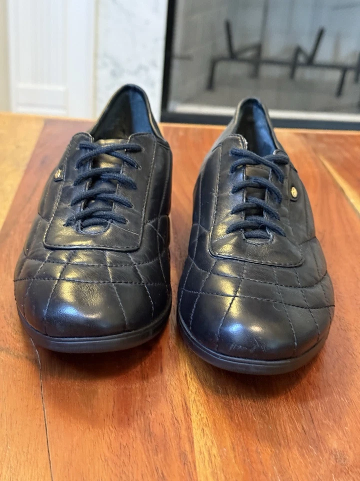 Zapato Oxford Easy Spirit para mujer talla 7 ESmotion cuero negro con cordones Foto 2 de 4