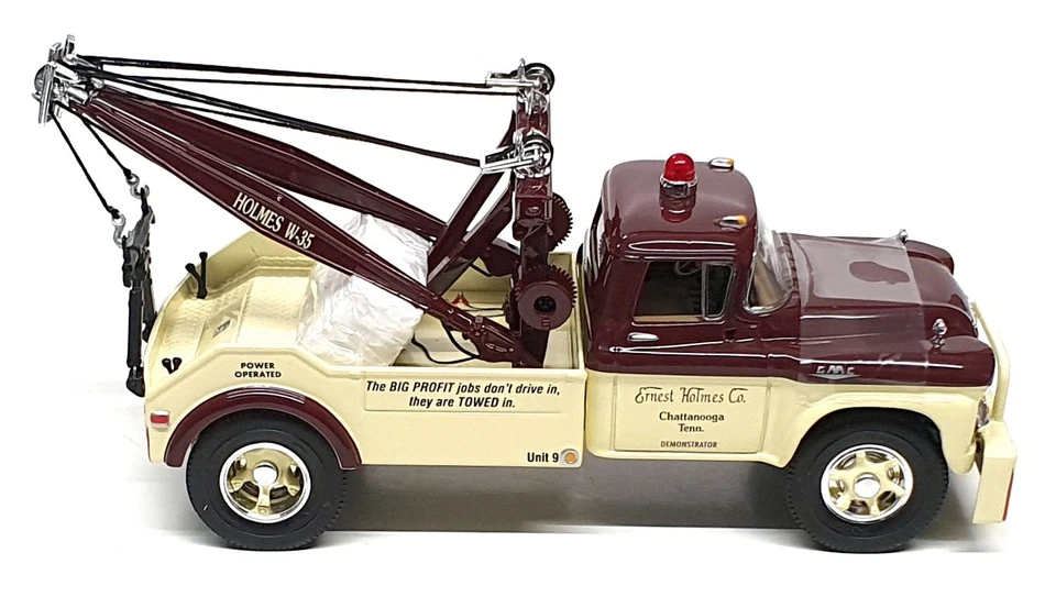 First Gear 1/34 Scale 19-2977 - 1958 GMC Tow Truck Ernest Jones - Maroon/Cream - Image 3 of 4