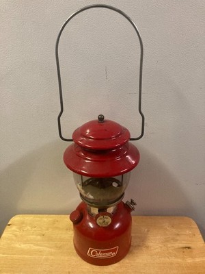 VINTAGE 1971 COLEMAN MODEL 200A CAMPING LANTERN - 12'' TALL RED - MADE IN USA