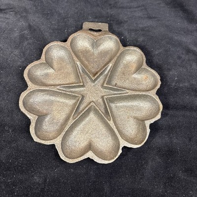 Cast Iron Heart And Star Mold Pan Country Kitchen Rustic Farm 6  Cookie Muffin