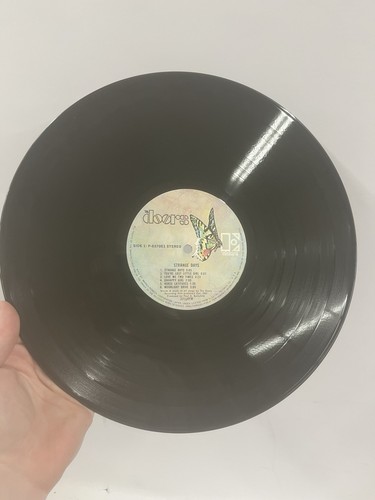 The DOORS - Strange Days Vinyl LP, Japan, P-8370E, 1973 Reissue - Preowned Clean - Picture 3 of 4