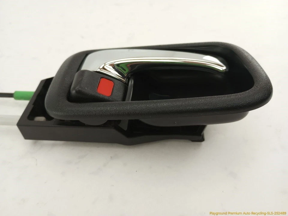 Actuador de cierre de cerradura de puerta delantera derecha para pasajero Lexus IS300 SEDÁN 2001-2005 Foto 3 de 4