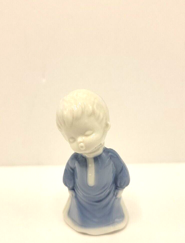 Figura De Colección de Niño Seymour Mann Porcelana Azul y Blanco Creada en Japón - Imagen 2 de 7