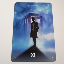 DOCTOR WHO Blechschild 20 x 30 cm 11th DOCTOR SILHOUETTE (Matt Smith) vor TARDIS