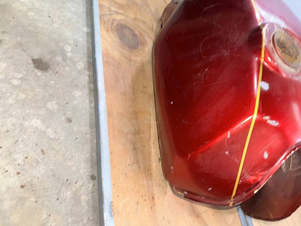 Suzuki GS1100E 1982 tanque de combustible GS1100 E GS 1100 E gasolina Foto 2 de 4