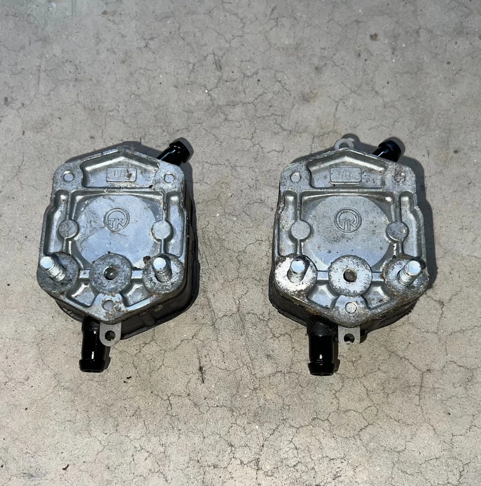 Yamaha 150 HP HPDI 2 Stroke Fuel Pump & Screws PN 6E5-24410-03-00 - Image 2 of 2