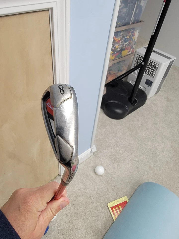 Wilson Staff D300 Single Iron 8 Iron Graphite Regular Right 37.0in RH  - Image 2 of 4