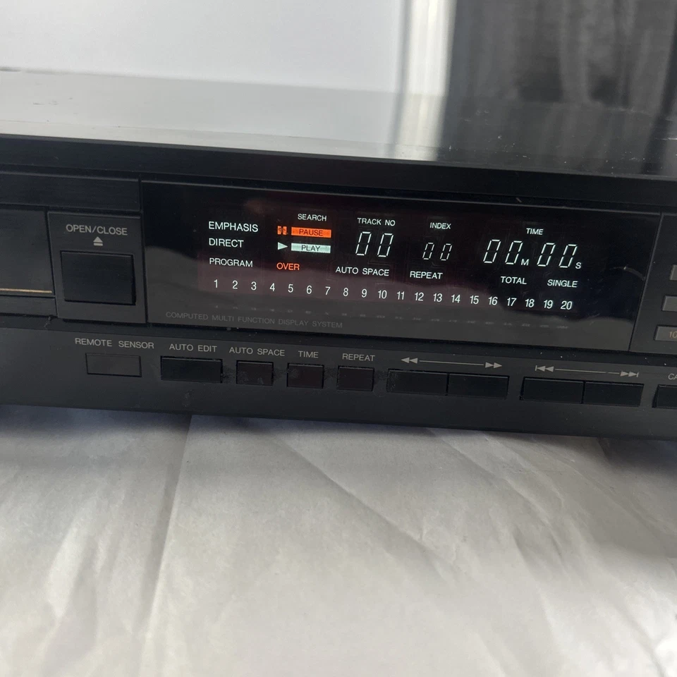 Denon CD Player DCD800 Black/Powers On/Untested Digital PCM Audio - Image 4 of 4