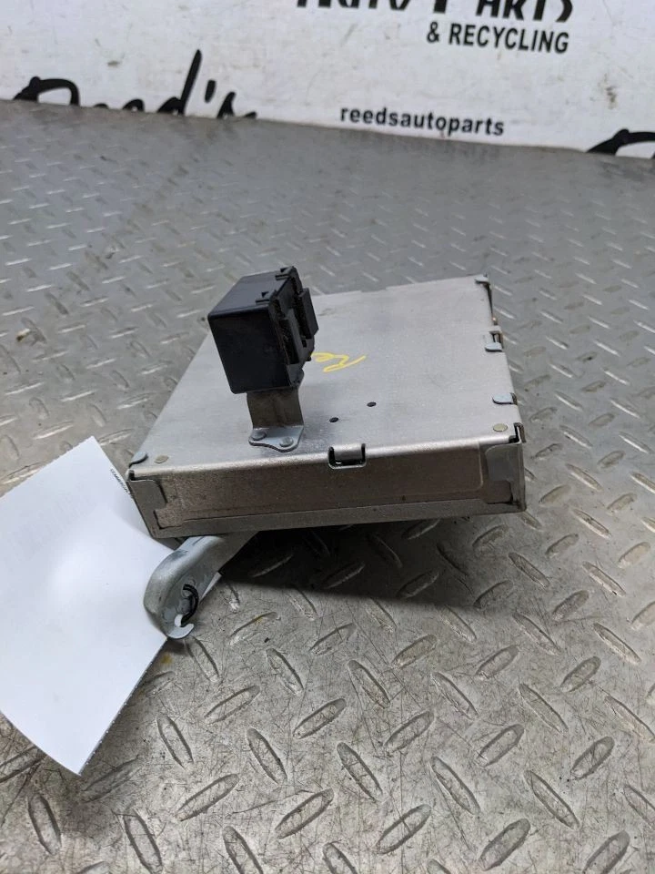 Chasis ECM ABS panel de patada izquierda compatible con 98-99 LEXUS GS300 1176487 Foto 3 de 4