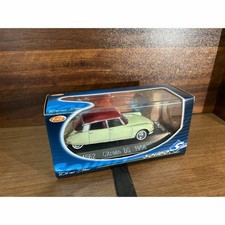1/43 Solido 1562 Citroen DS 1956