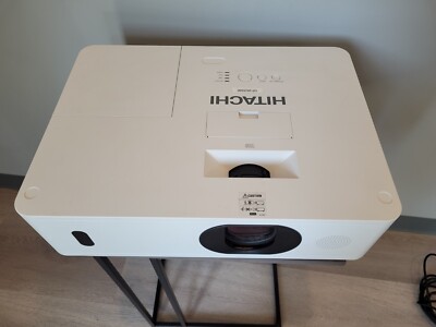 Hitachi CP WU5500 - WUXGA 3LCD Projector With Stereo Speakers - 5000 ANSI Lumens