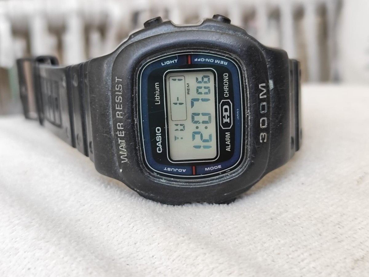 【動作ＯＫ】CASIO DW-310 デジタル 300m ヴィンテージ レトロ Casio VINTAGE DW-310 MODULE 690 WATCH CLINT EASTWOOD