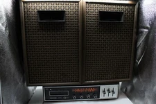 Soundesign 4491 3 8 Track Player AM FM Stereo Vintage w/speakers Soundesign  622