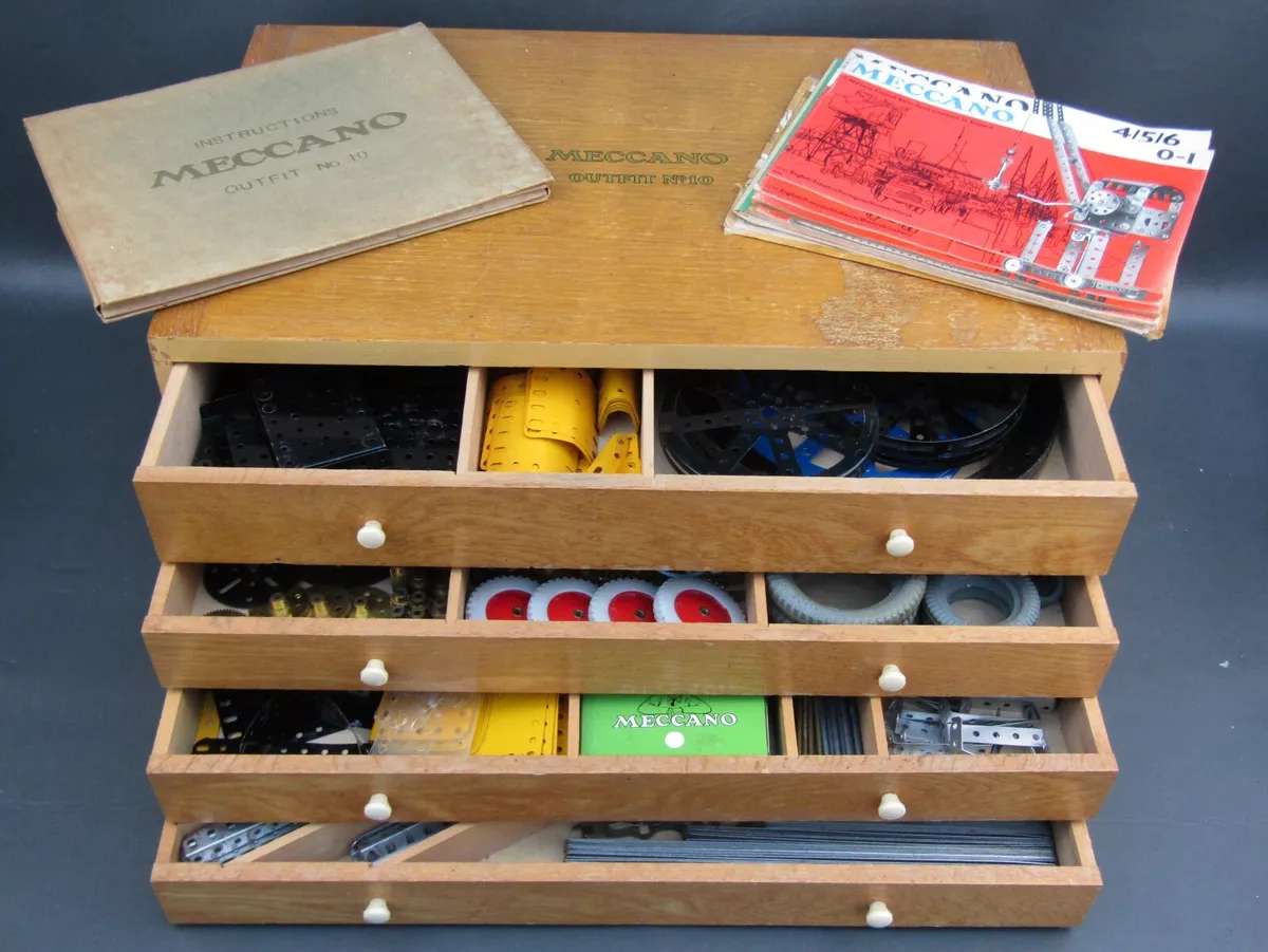 Vintage meccano set 10 sales